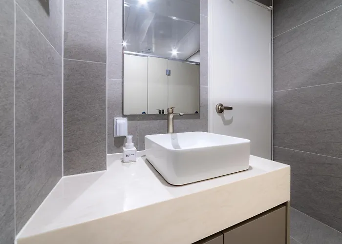 Noc33 Jongno Hotel 2*