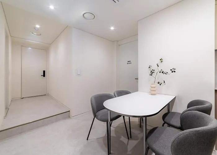 Noc33 Jongno Hotel 2*